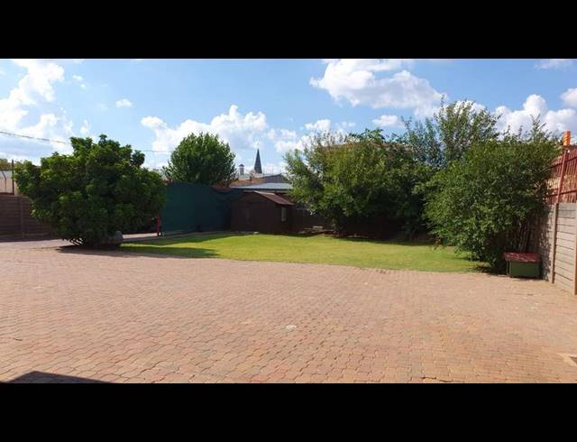 4 BEDROOM HOUSE FOR SALE IN PRETORIA WEST